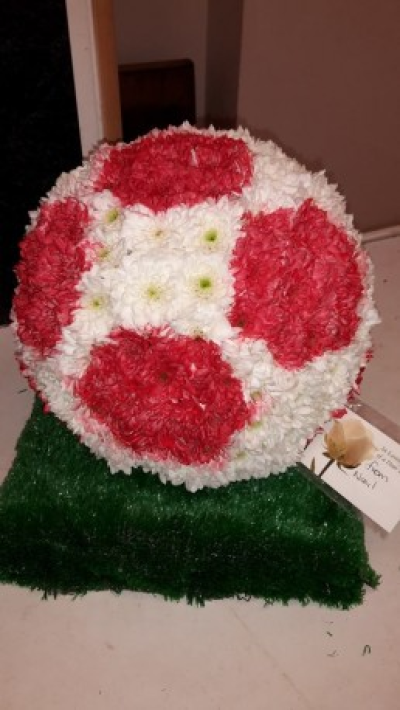3D football - 3D  Football based in white chrysanthemums on a artifical pitch ,ball sprayed to colour of choice